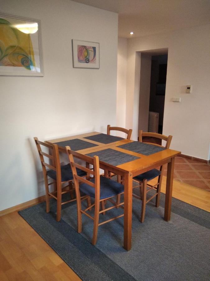 Apartman Lipova Apartment Ludvikovicky Екстериор снимка